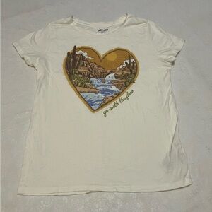 Go with the flow heart Old Navy girls tshirt size 14/16, K